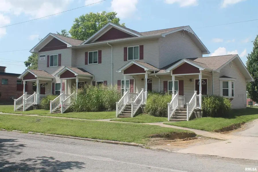 310-312 W Monroe Street #4, Carbondale, IL 62901 - Image #2