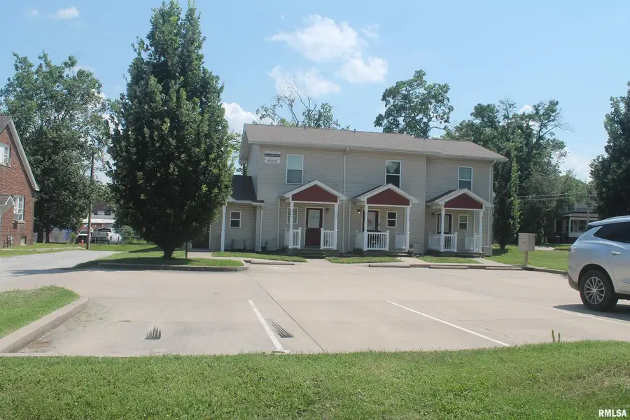 310-312 W Monroe Street #4, Carbondale, IL 62901 - Image #3