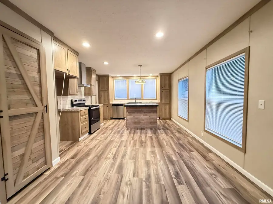 9049 Grassy Road, Marion, IL 62959 - Image #2