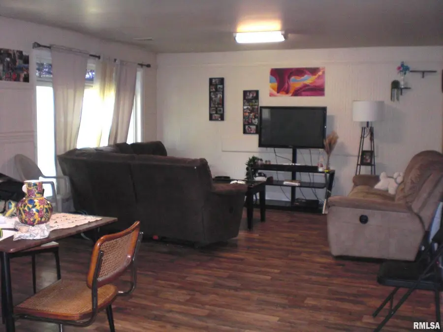 216 S Pecan Street, De Soto, IL 62924 - Image #2