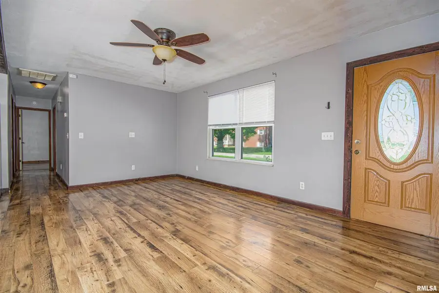 518 Roddy Road, Salem, IL 62881 - Image #3