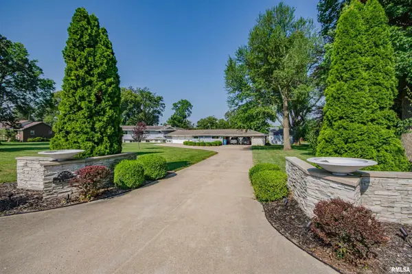 1114 S Perrine Street, Centralia, IL 62801