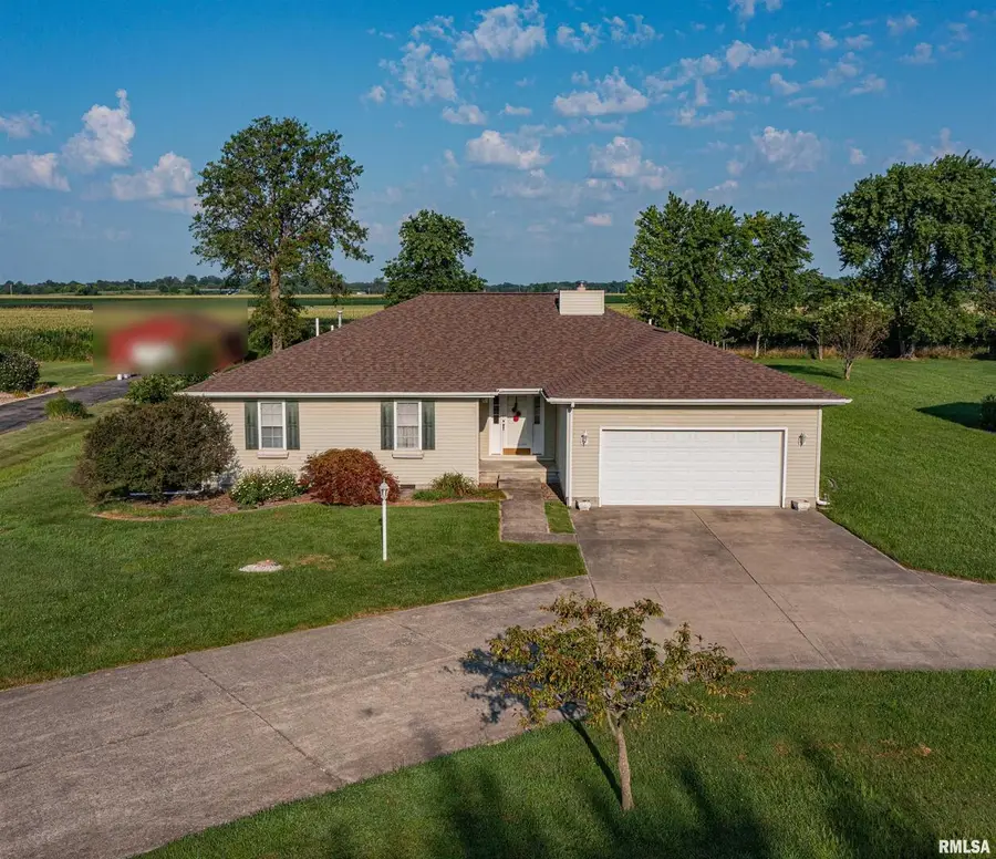 111 Hawthorn Estates Road, Salem, IL 62881 - Image #2