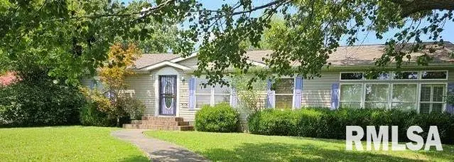 614 W College Street, Harrisburg, IL 62946 - Image #2