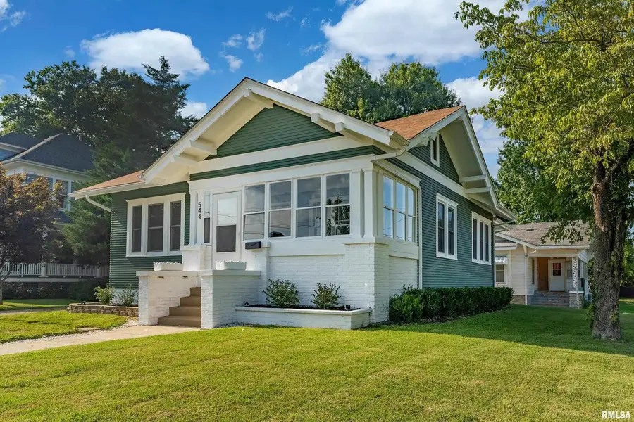 544 E Main Street, Du Quoin No 8, IL 62832 - Image #2