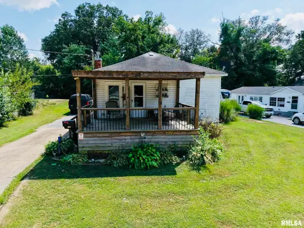 1104 W Webster Street, Benton, IL 62812