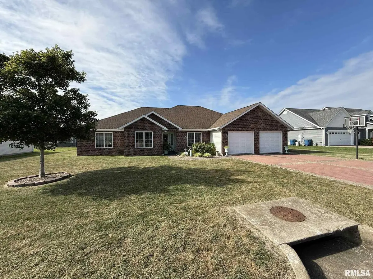 1111 Early Bird Lane, Marion, IL 62959 - Image #1