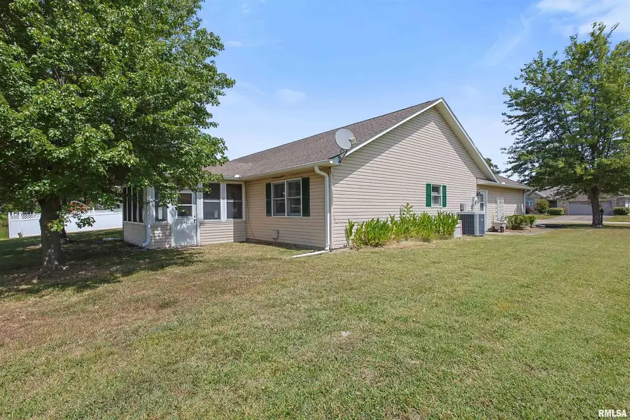 1306 N Magnolia Drive, Marion, IL 62959-5907 - Image #3