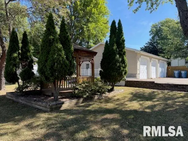 404 N Maple Street, Christopher, IL 62822 - #2