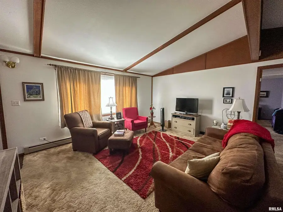 14930 N 1600th Street, Teutopolis, IL 62467 - Image #2