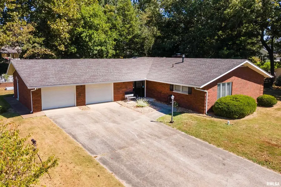 30 Red Bud Road, Harrisburg, IL 62946-5268 - Image #2