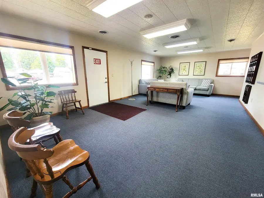 119 W 2nd Street, Flora, IL 62839 - Image #2