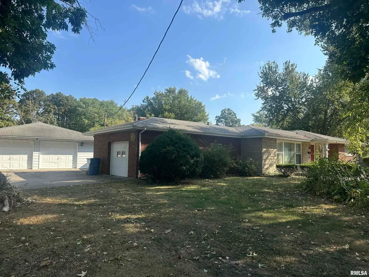 341 Mcfall Street, Benton, IL 62812 - Image #1