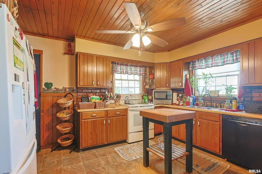 11939 Cochran Road, Marion, IL 62959 - Image #3