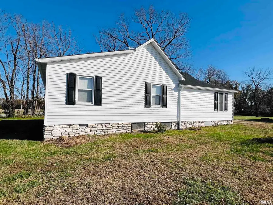 1810 S Highway 142 Highway, Eldorado, IL 62930 - #2