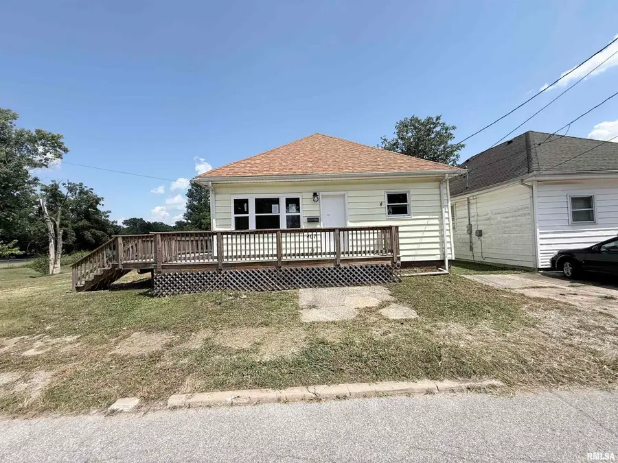 407 N Buchanan Street, Marion, IL 62959 - Image #2