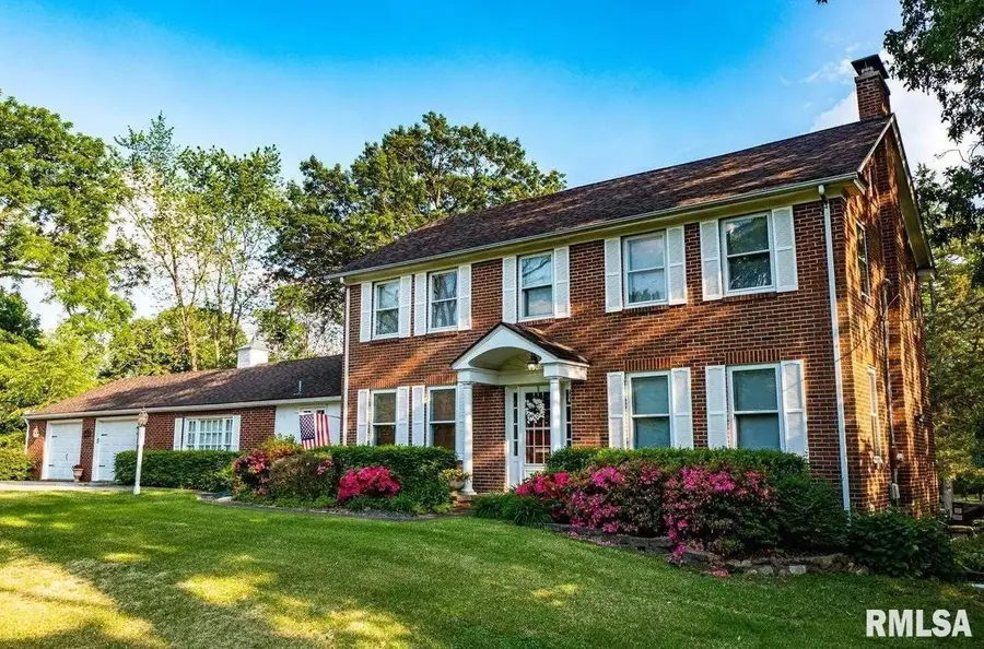 321 W Boone Street, Salem, IL 62881 - Image #3