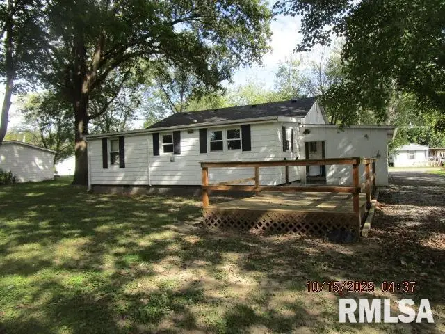 1121 SW 6th Street, Fairfield, IL 62837 - Image #2