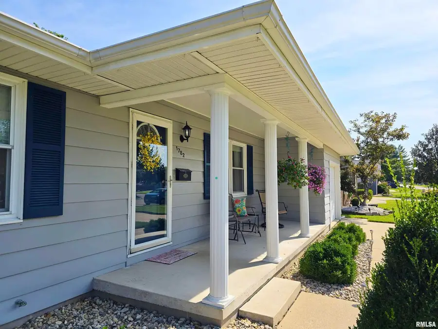 1782 Frazier Avenue, Centralia, IL 62801 - Image #3