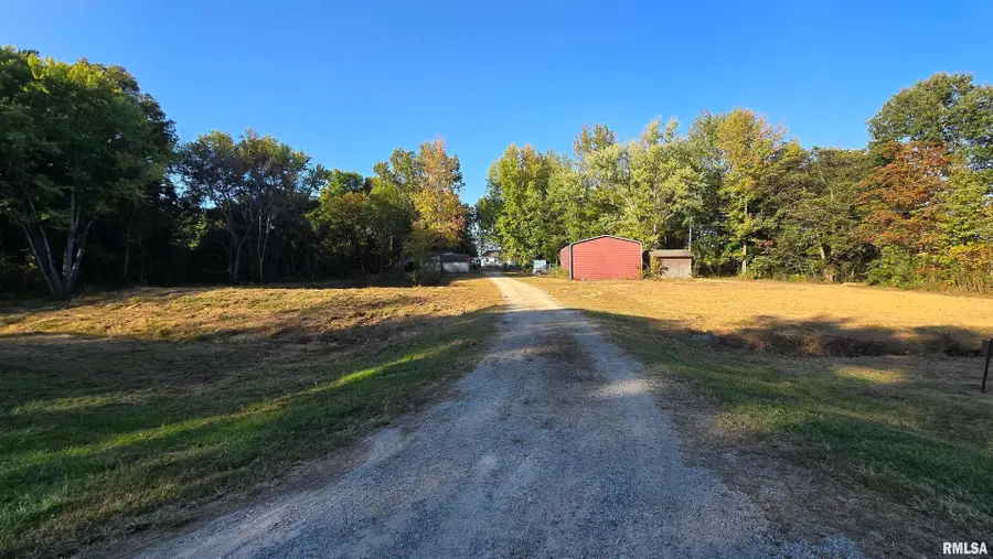 10365 E State Route 146, Buncombe, IL 62912 - #2