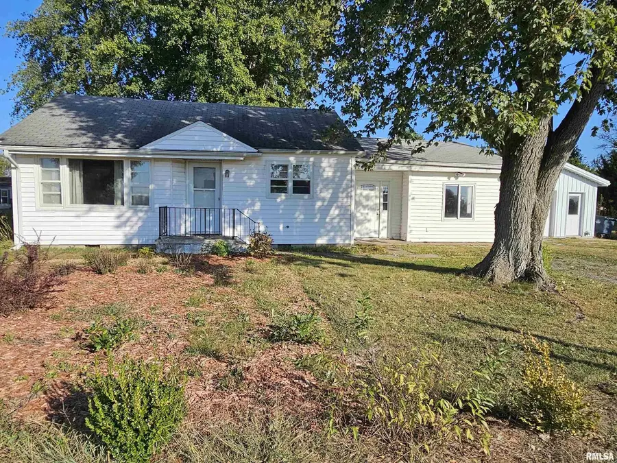 233 N Us Hwy 45, Cisne, IL 62823 - #2