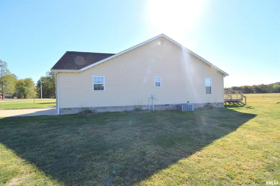 10341 N Puckett Lane, Mount Vernon, IL 62864 - Image #3