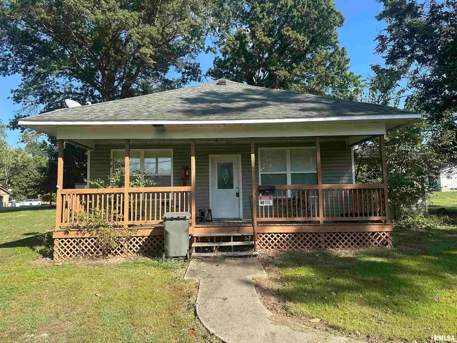 404 S Jackson Street, Carterville, IL 62918 - #2