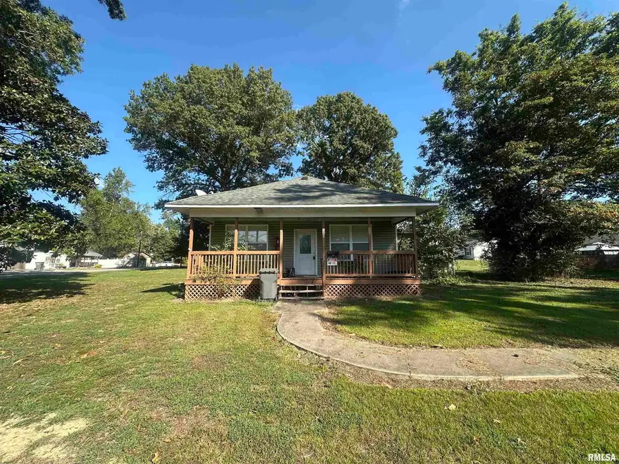 404 S Jackson Street, Carterville, IL 62918 - #3