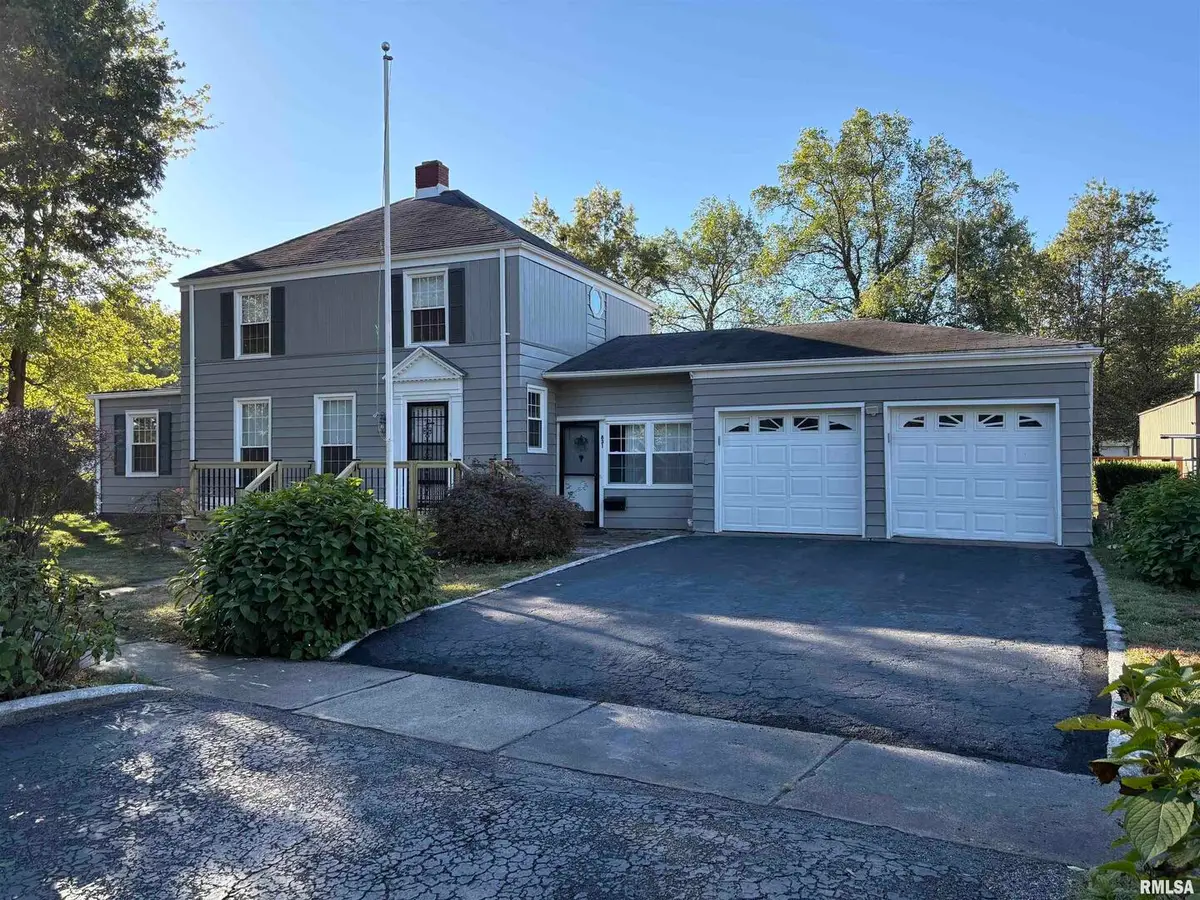831 E 5th Street, Centralia, IL 62801 - Image #1