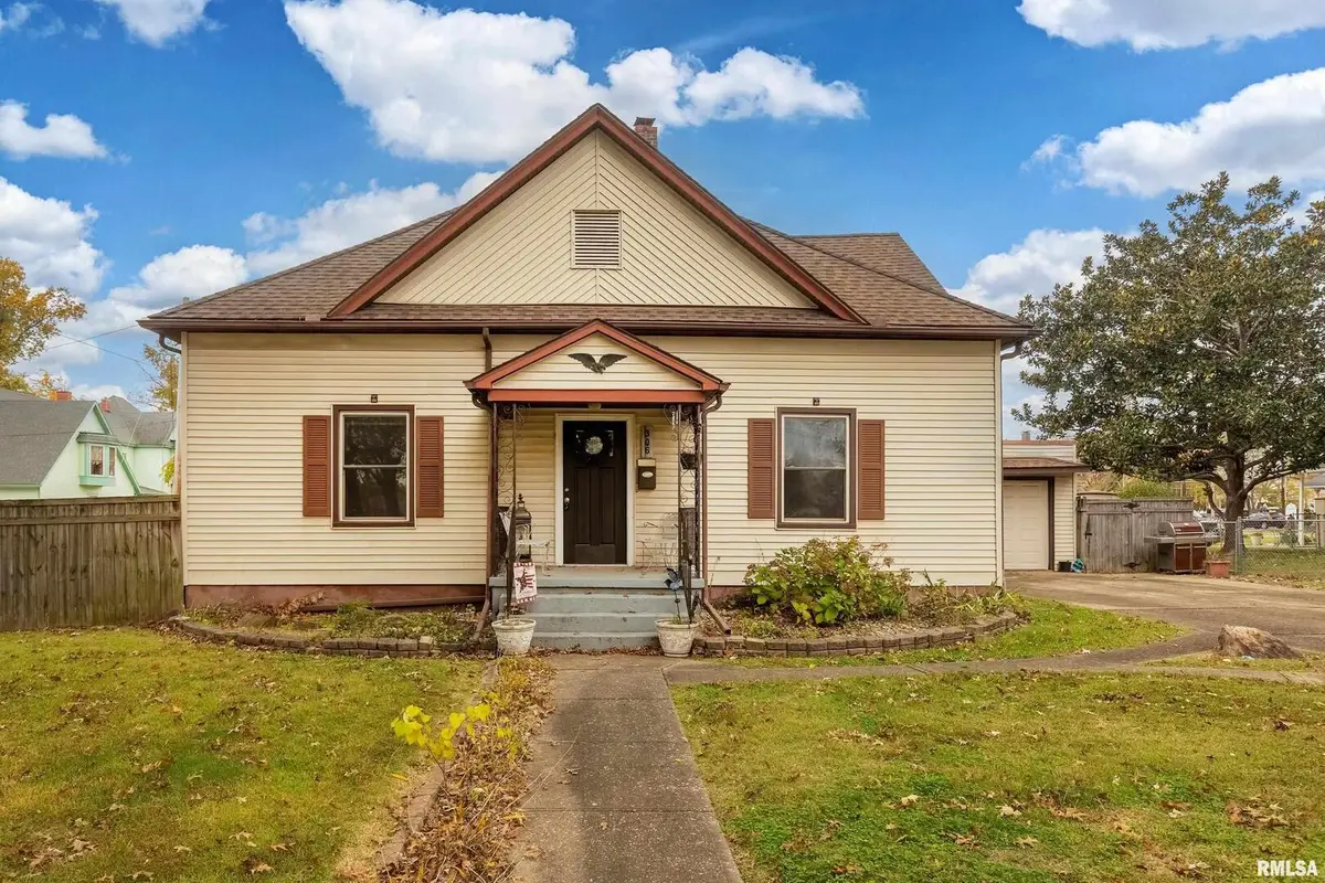 306 S Madison Street, Marion, IL 62959 - Image #1