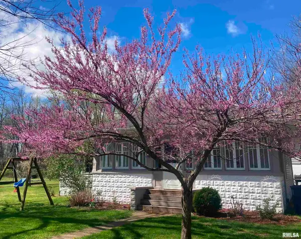 439 N Howard Street, Duquoin, IL 62832