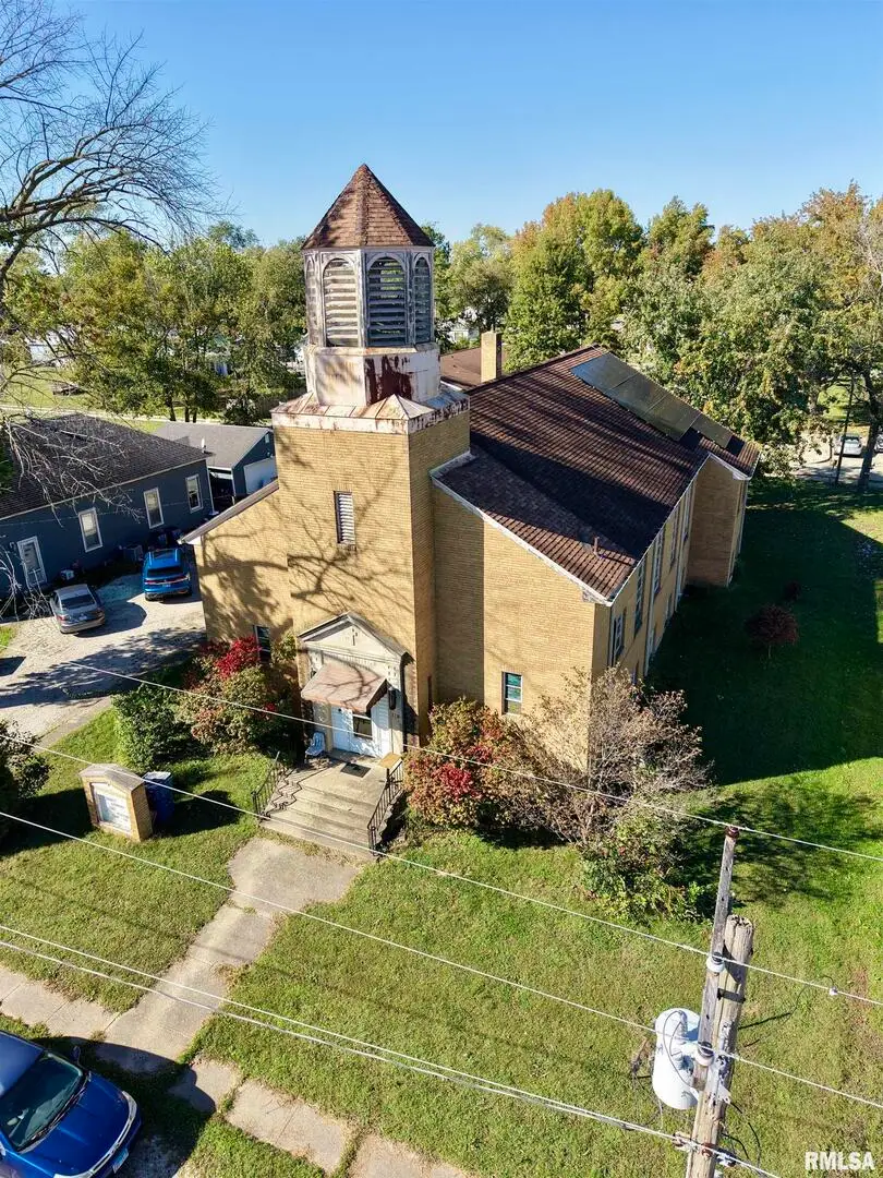 120 W Poplar Street, Noble, IL 62868 - #1