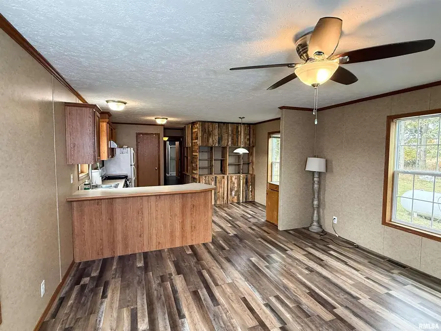 90 Wheather Drive, Xenia, IL 62899 - Image #3