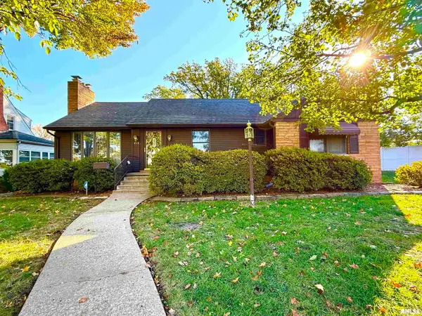 212 S 12th Street, Herrin, IL 62948