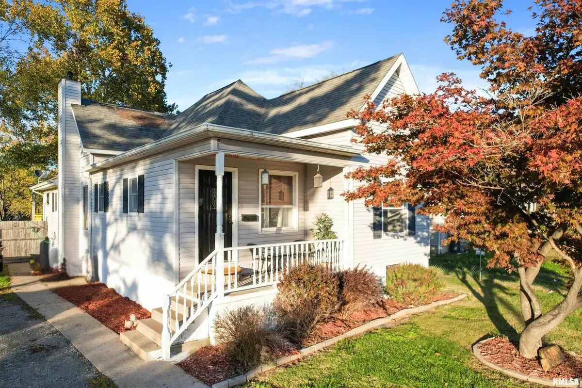 203 E St Louis St Street, West Frankfort, IL 62896 - #1