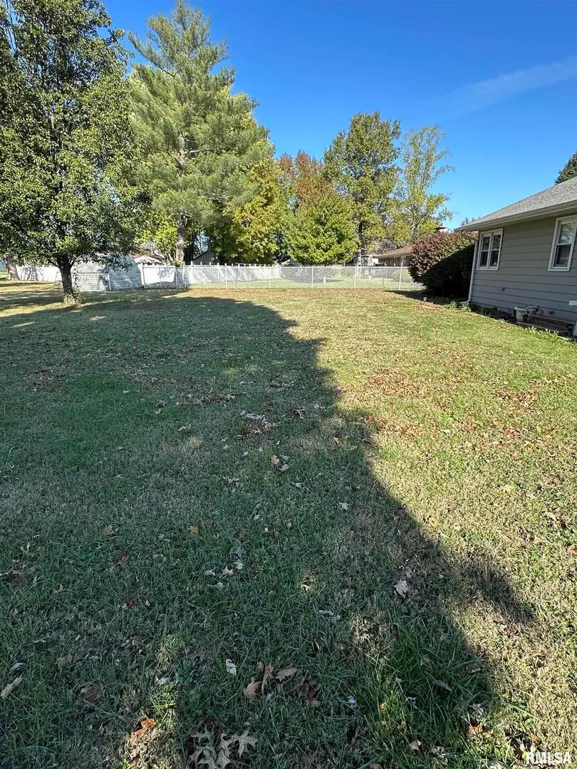 939 S Lake Drive, Du Quoin No 3, IL 62832 - Image #3