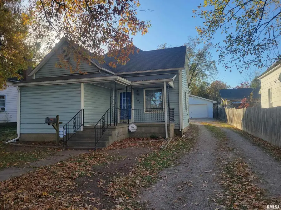 705 S 11th Street, Herrin, IL 62948 - Image #2