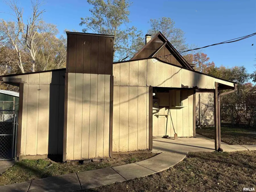 1410 S Cherry Street, Centralia, IL 62801 - Image #3