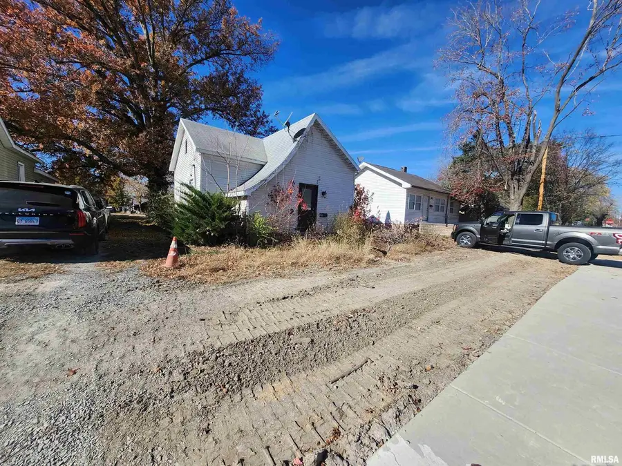 113 N Hickory Street, Du Quoin, IL 62274 - Image #2