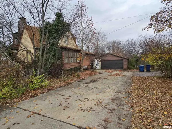 1604 Salem Road, Mt Vernon, IL 62864