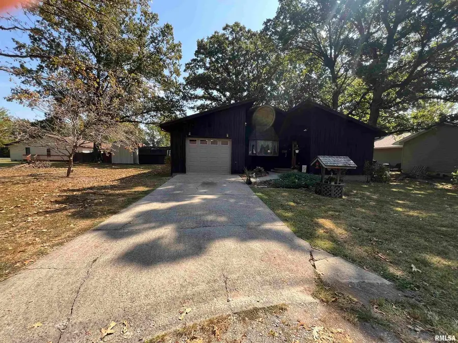 420 N 9th Street, Benton, IL 62812 - Image #2