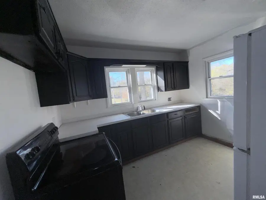 331 N 4th Street, Mount Vernon, IL 62864 - Image #2