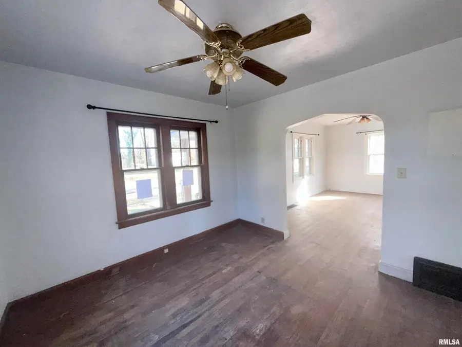 331 N 4th Street, Mount Vernon, IL 62864 - Image #3