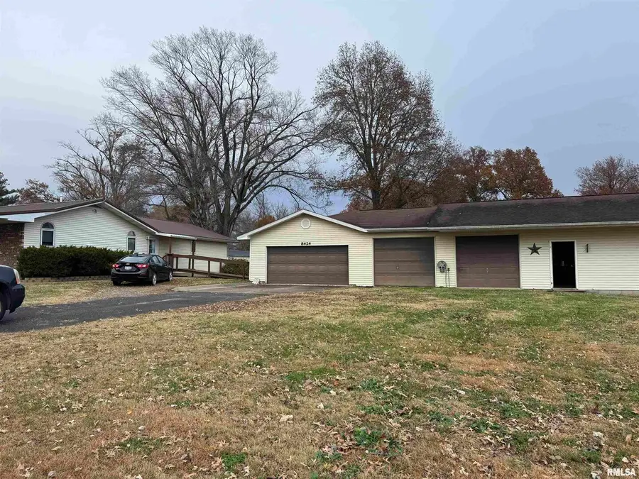 8424 Bolen Store Road, Thompsonville, IL 62890 - Image #3