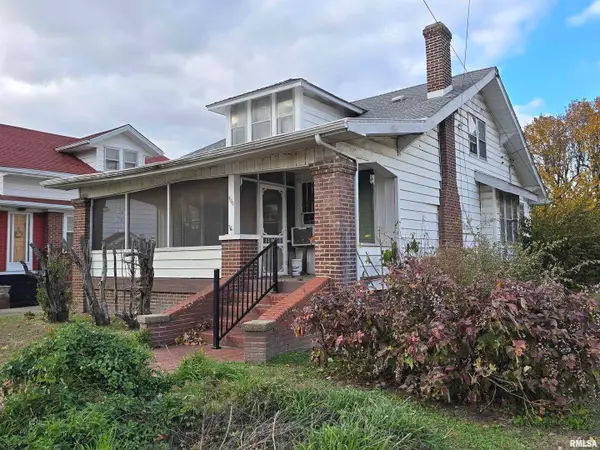 500 W Sloan Street, Harrisburg, IL 62946