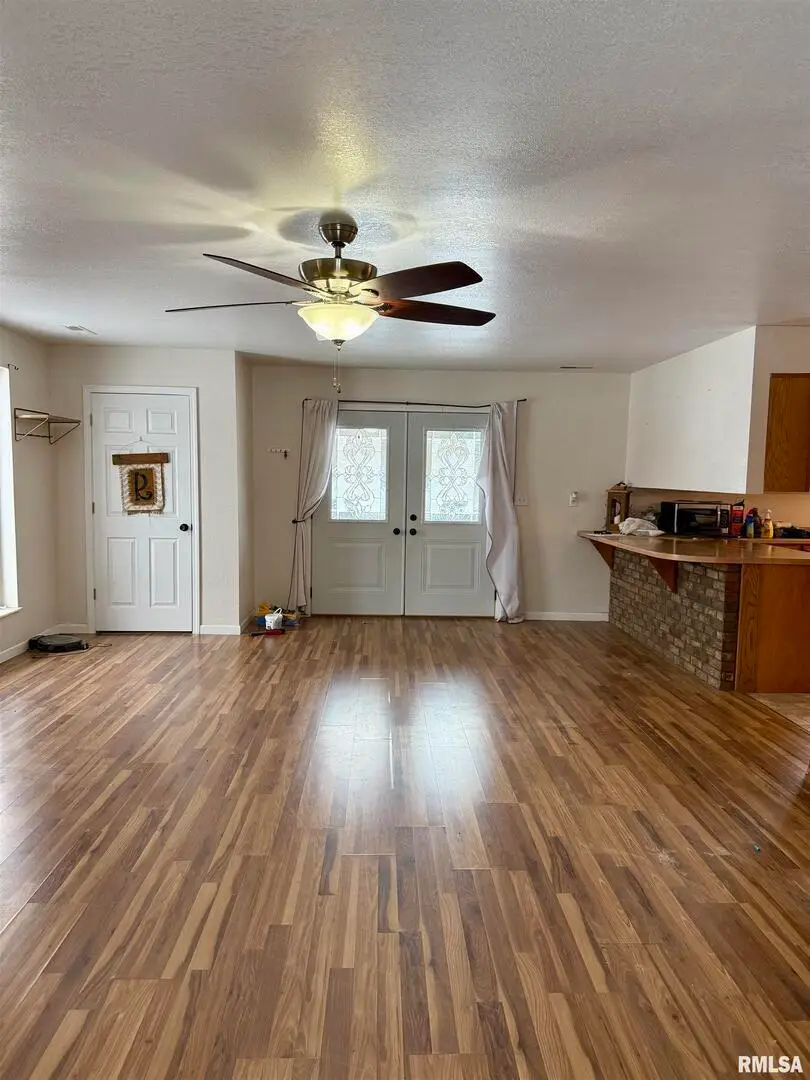 2407 Selmaville Road, Salem, IL 62881 - #3