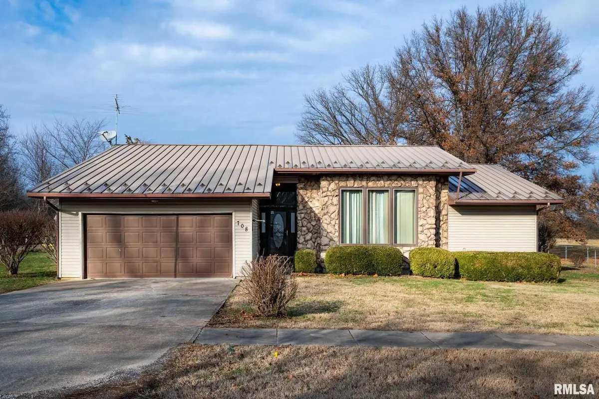 708 Pawnee Street, Du Quoin, IL 62832 - Image #1