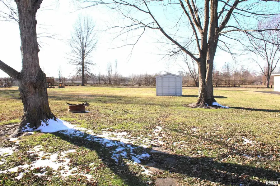 2639 S Broadway S Avenue, Salem, IL 62881 - Image #2