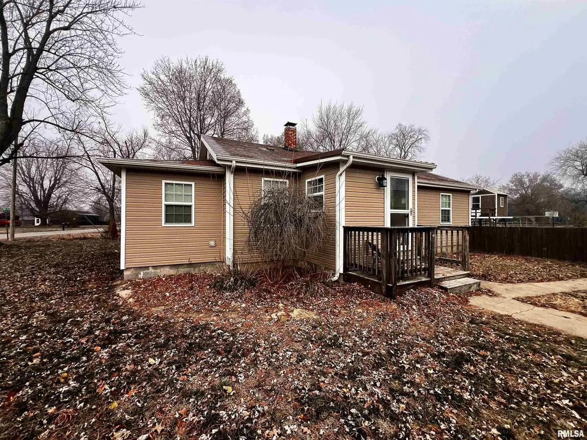 829 E Jefferson Street, Washington, IL  - #1