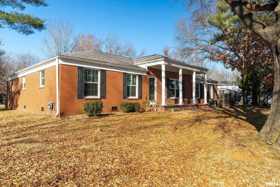 203 Fairway Vista Road, Murphysboro, IL 62966 - Image #2